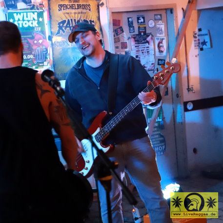 Rosi Dodged A Bullet (D) Alter Bahnhof, Hof 27. Januar 2023 (8).JPG